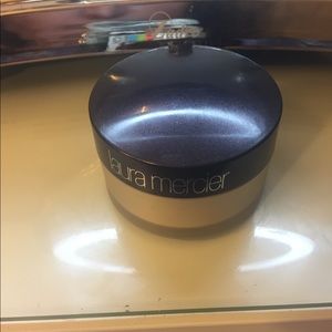 Laura Mercier Translucent Powder